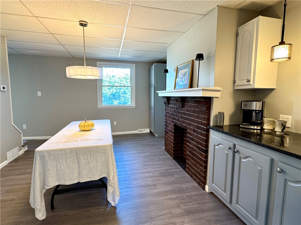 City Of But NE, Pennsylvania 16057, United States, 2 Bedrooms Bedrooms, ,1 BathroomBathrooms,Residential,Active,230500