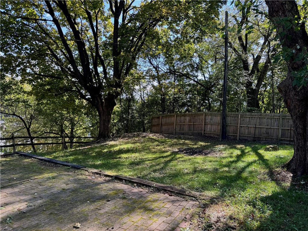 City Of But NE, Pennsylvania 16057, United States, 2 Bedrooms Bedrooms, ,1 BathroomBathrooms,Residential,Active,230500