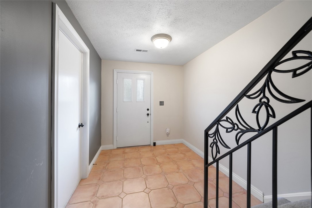 Monroeville, Pennsylvania 15146, United States, 2 Bedrooms Bedrooms, ,3 BathroomsBathrooms,Residential,Active,149804