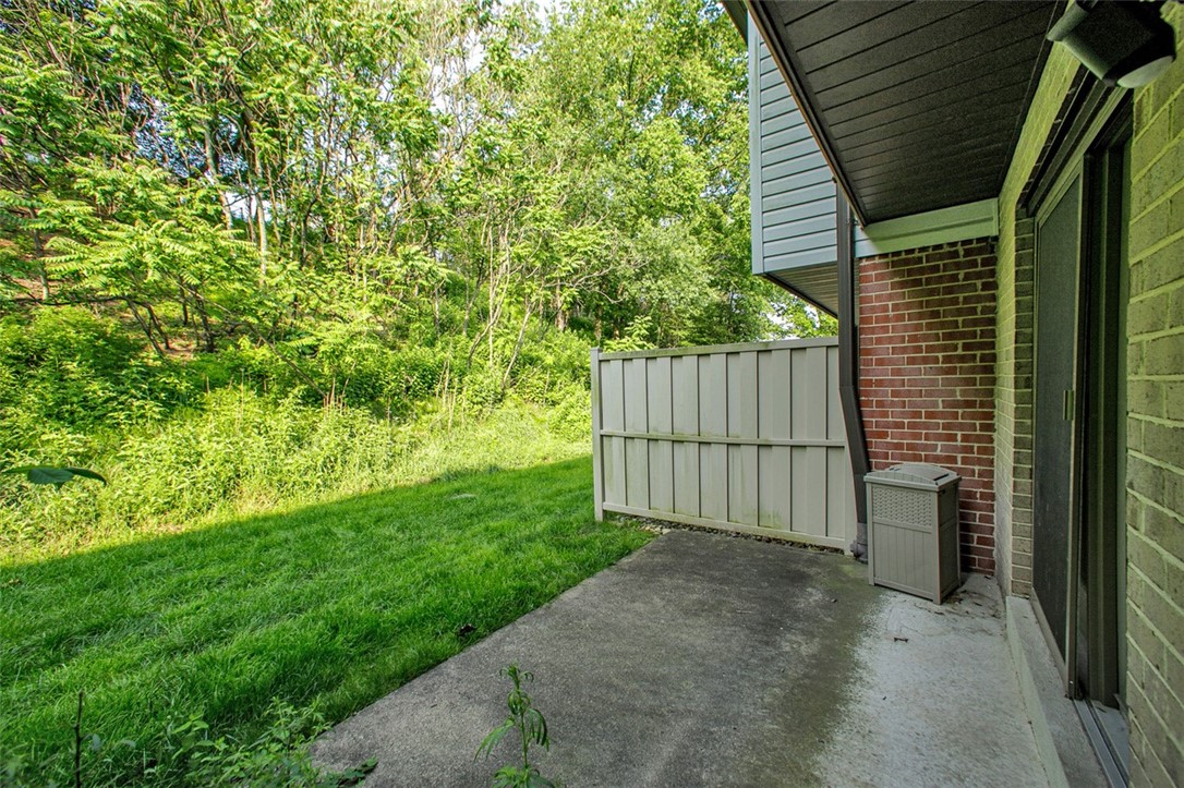 Monroeville, Pennsylvania 15146, United States, 2 Bedrooms Bedrooms, ,3 BathroomsBathrooms,Residential,Active,149804