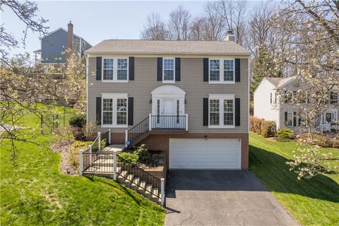 283 Shady Glen Dr Moon/Crescent Twp PA 15108