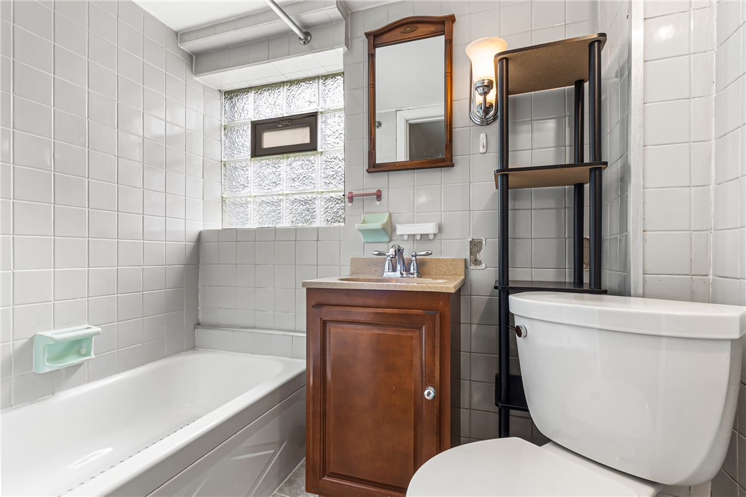 Baldwin Boro, Pennsylvania 15236, United States, 4 Bedrooms Bedrooms, ,2 BathroomsBathrooms,Residential,Contingent,136898