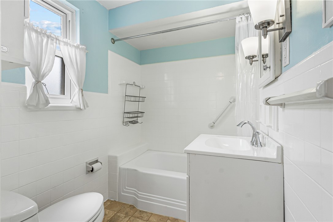 Baldwin Boro, Pennsylvania 15236, United States, 4 Bedrooms Bedrooms, ,2 BathroomsBathrooms,Residential,Contingent,136898