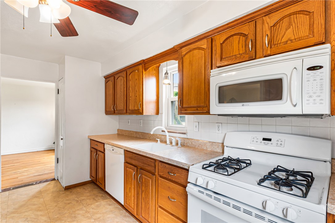 Baldwin Boro, Pennsylvania 15236, United States, 4 Bedrooms Bedrooms, ,2 BathroomsBathrooms,Residential,Contingent,136898