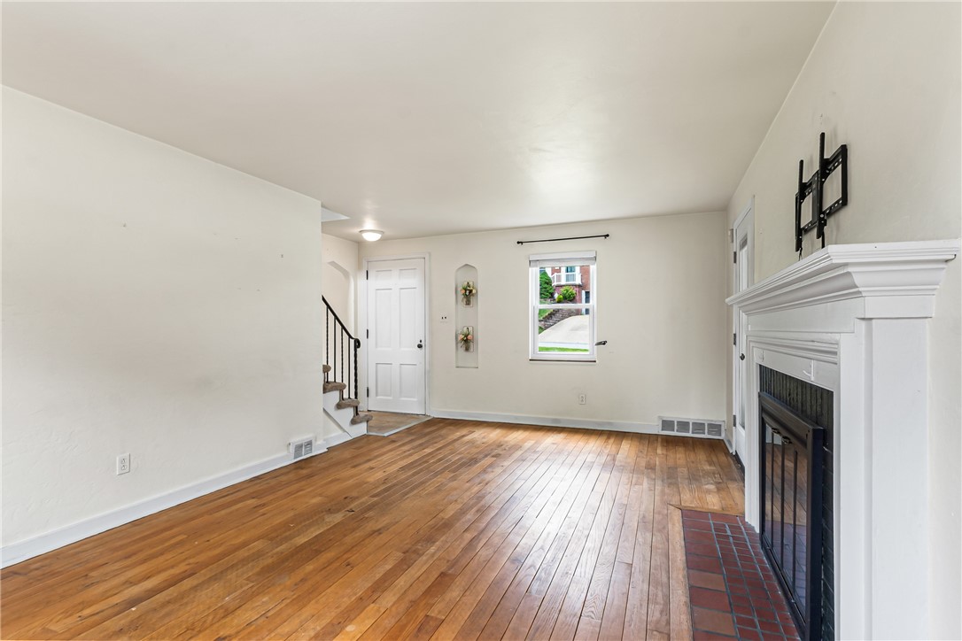 Baldwin Boro, Pennsylvania 15236, United States, 4 Bedrooms Bedrooms, ,2 BathroomsBathrooms,Residential,Contingent,136898