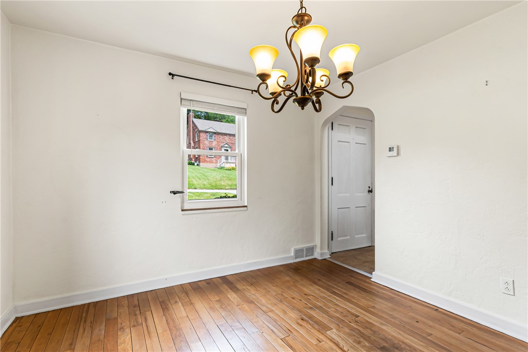 Baldwin Boro, Pennsylvania 15236, United States, 4 Bedrooms Bedrooms, ,2 BathroomsBathrooms,Residential,Contingent,136898