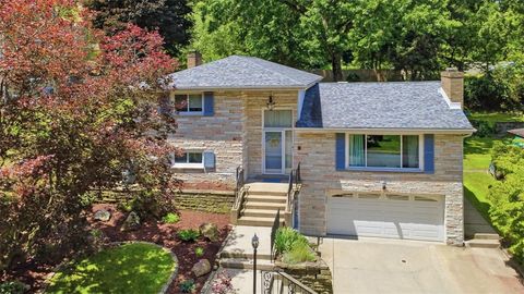 Photo of 6725 Verona Rd, Verona, PA 15147 (MLS # 1760767)