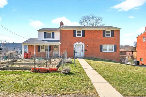 Photo of 1610 Hill St, White Oak, PA 15131 (MLS # 1742330)