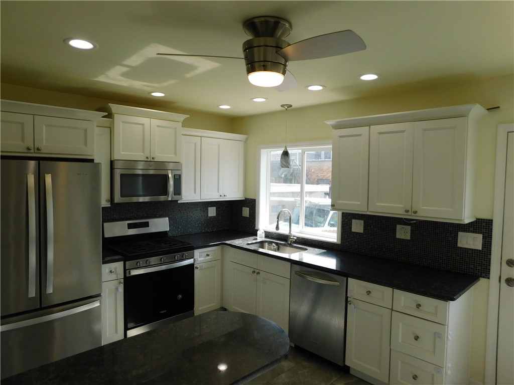 651 Melrose Ave, Ambridge, Pennsylvania image 6