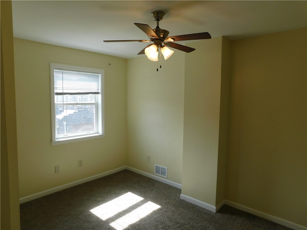 651 Melrose Ave, Ambridge, Pennsylvania image 12
