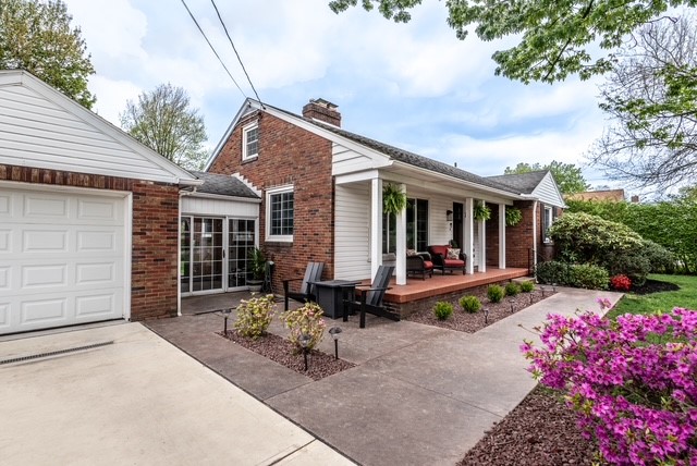 107 Cedar Rd
