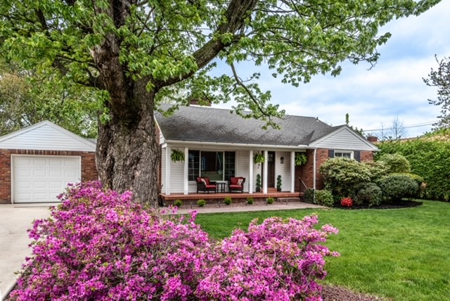 107 Cedar Rd