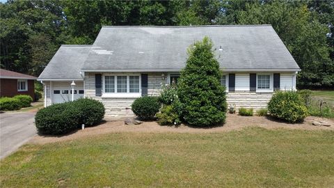 Photo of 201 Beech Rd, Butler, PA 16001 (MLS # 1729032)