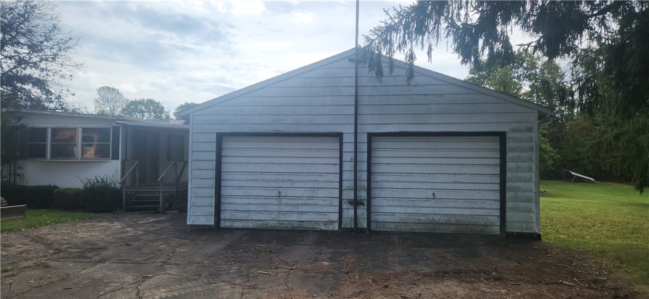 Jamestown, Pennsylvania 16134, United States, 3 Bedrooms Bedrooms, ,3 BathroomsBathrooms,Residential,Active,218481