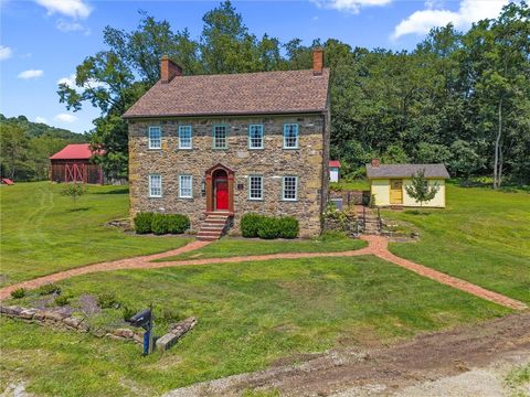 Photo of 117 White Thorn Rd, New Alexandria, PA 15670 (MLS # 1738693)