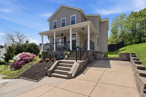 Photo of 937 Center Avenue, Pittsburgh, PA 15238 (MLS # 1750878)