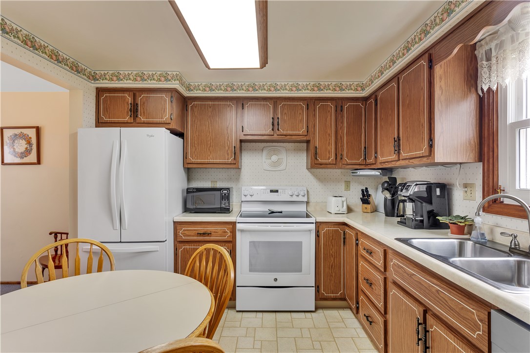 5752 Wilson Drive Dr, Bethel Park, Pennsylvania image 8