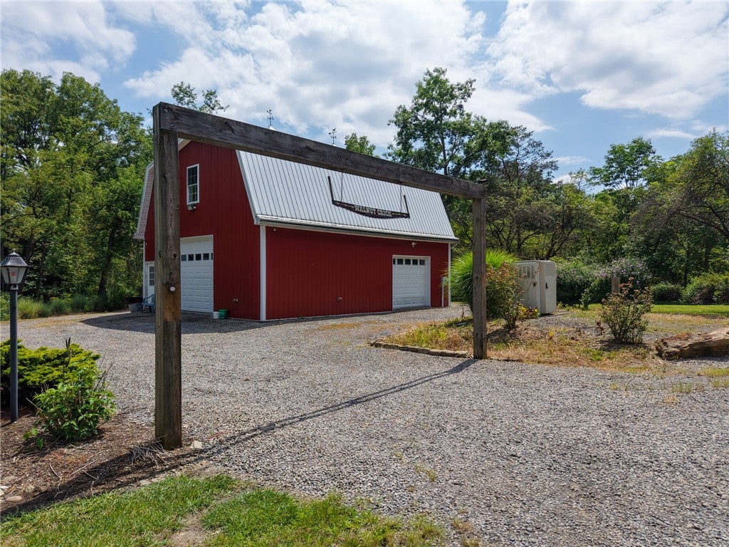 2978 HABERLEIN ROAD