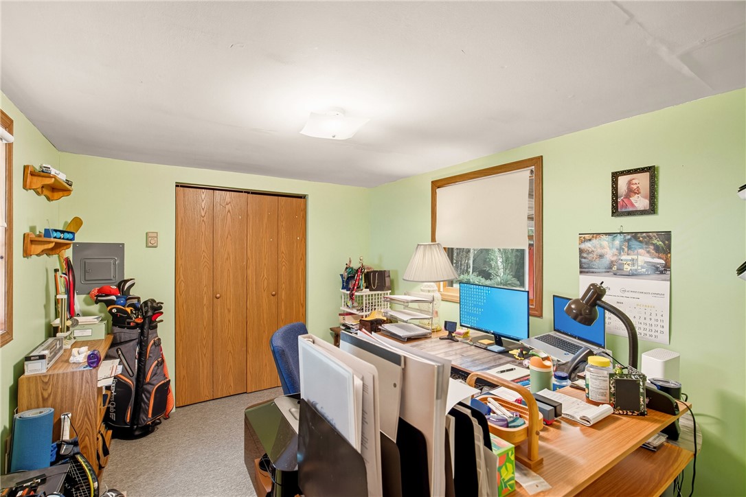 Summit Twp, Pennsylvania 15552, United States, 4 Bedrooms Bedrooms, ,2 BathroomsBathrooms,Residential,Active,223150