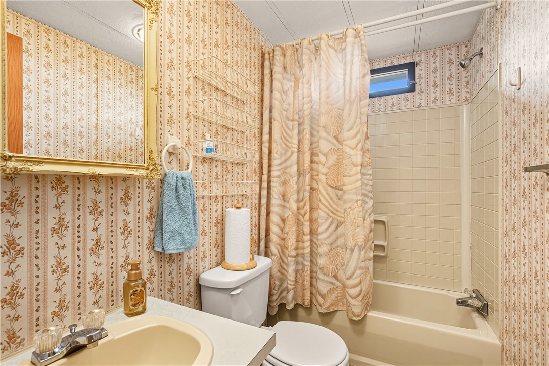 Summit Twp, Pennsylvania 15552, United States, 4 Bedrooms Bedrooms, ,2 BathroomsBathrooms,Residential,Active,223150