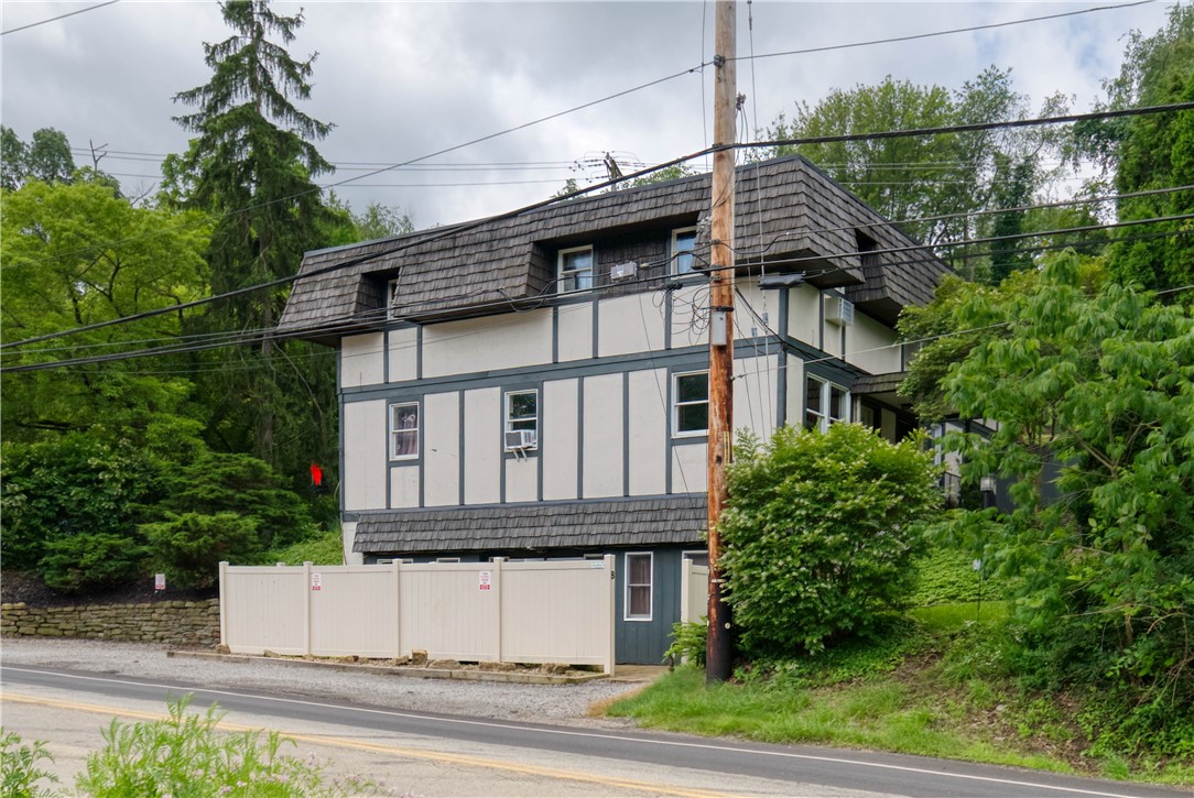 2807 Middle Rd