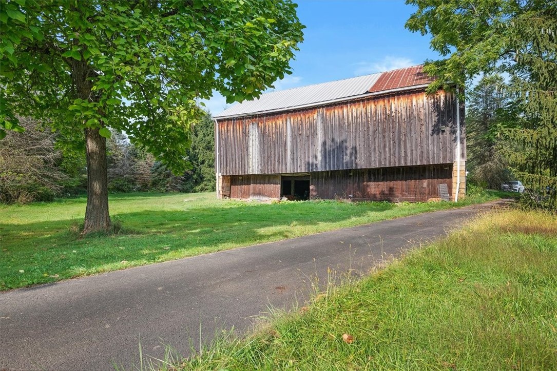 Forward Twp - But, Pennsylvania 16053, United States, 5 Bedrooms Bedrooms, ,5 BathroomsBathrooms,Residential,Active,43421