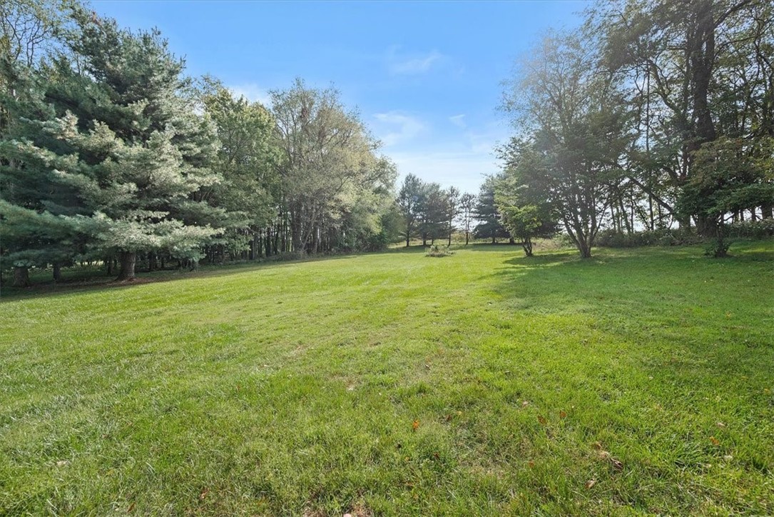 Forward Twp - But, Pennsylvania 16053, United States, 5 Bedrooms Bedrooms, ,5 BathroomsBathrooms,Residential,Active,43421