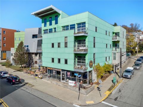 Photo of 5491 Penn Ave #B303, Pittsburgh, PA 15206 (MLS # 1745018)