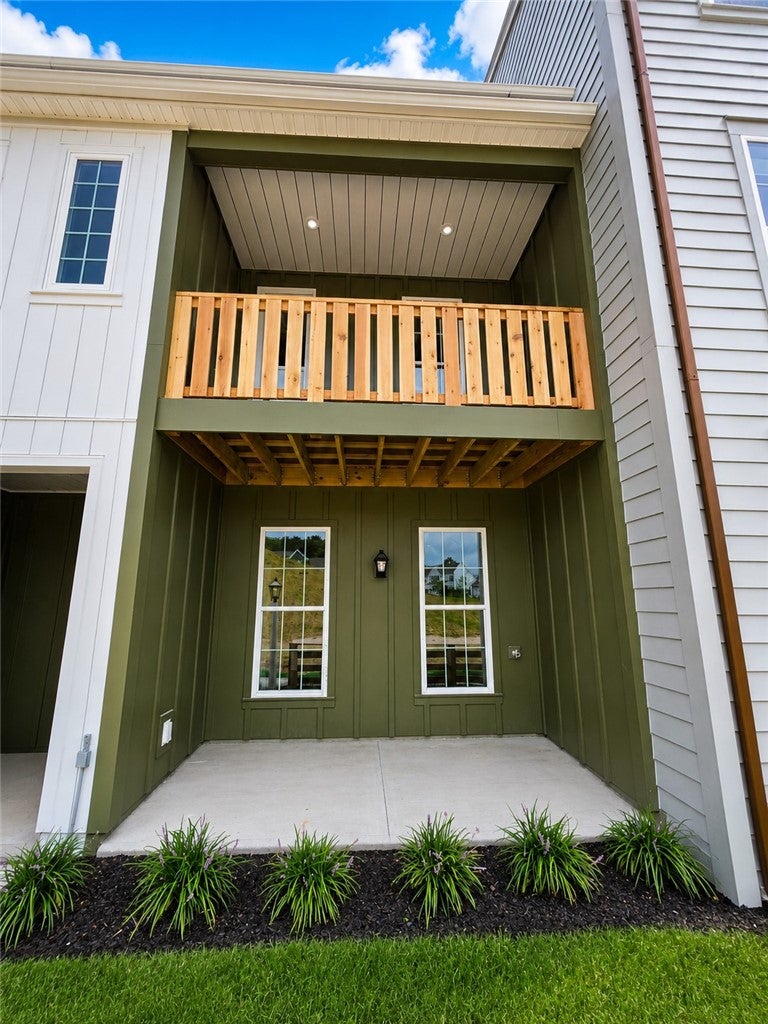 307 Palisade Way