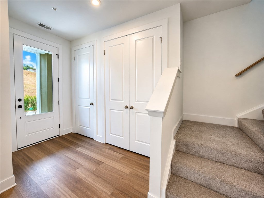 307 Palisade Way
