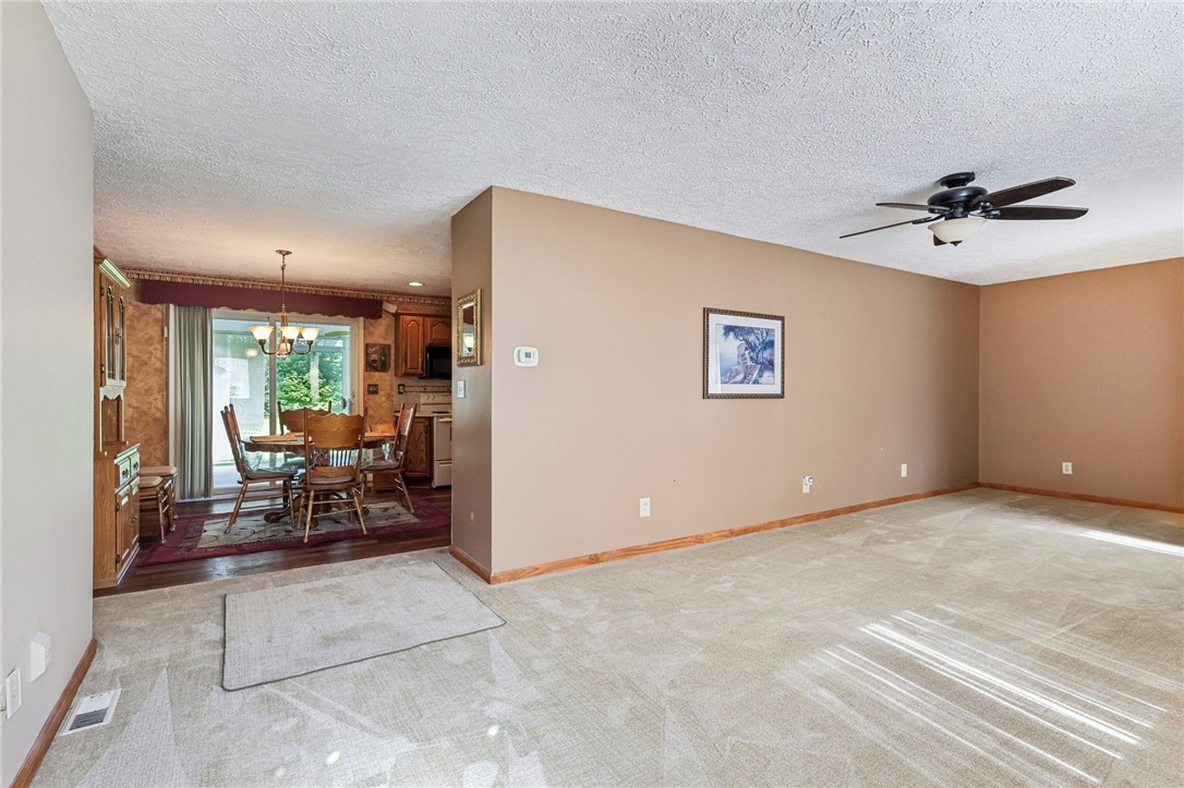 96 Concord Rd Rd, Hermitage, Pennsylvania image 3