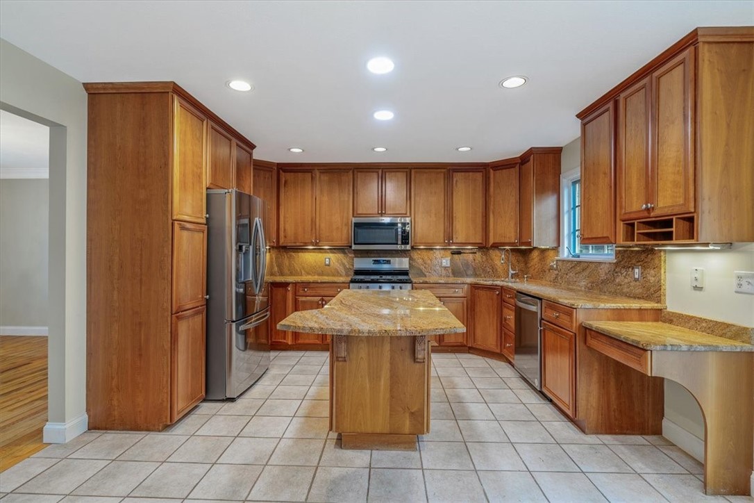 417 Pine Valley Dr Dr, Bridgeville, Pennsylvania image 20