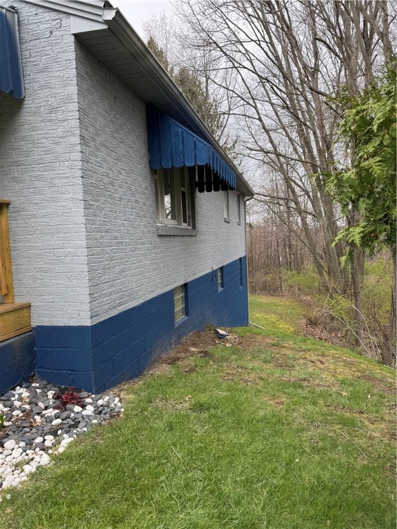 Union Twp - Law, Pennsylvania 16101, United States, 3 Bedrooms Bedrooms, ,2 BathroomsBathrooms,Residential,Pending,108127
