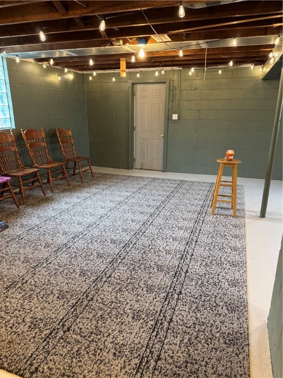 Union Twp - Law, Pennsylvania 16101, United States, 3 Bedrooms Bedrooms, ,2 BathroomsBathrooms,Residential,Pending,108127