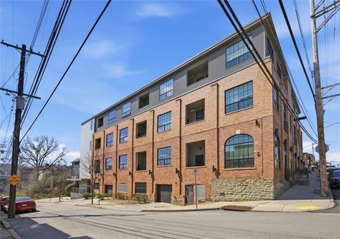 Photo for 622 Gross St 306