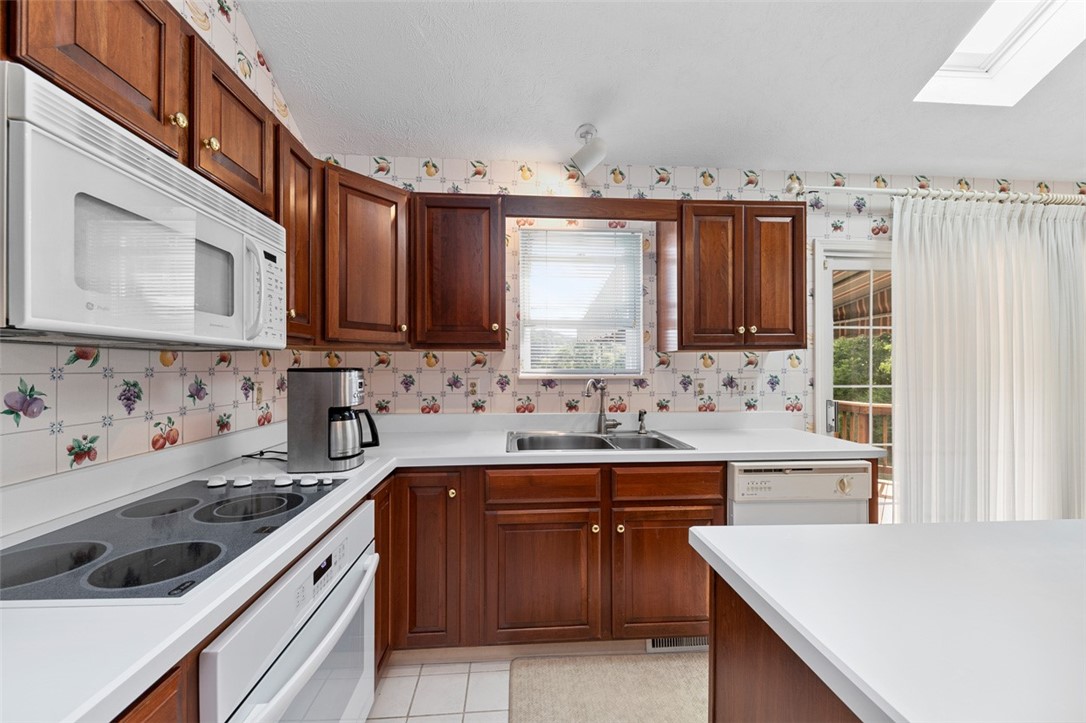 Murrysville, Pennsylvania 15668, United States, 3 Bedrooms Bedrooms, ,3 BathroomsBathrooms,Residential,Active,191680