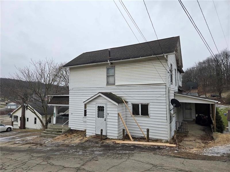 104 Forrest St