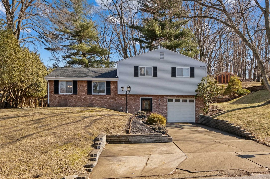 765 Tralee Dr Dr, Bethel Park, Pennsylvania image 1