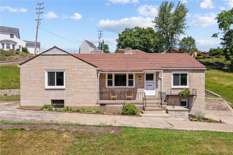 Photo of 55 Lawrence St, Pittsburgh, PA 15209 (MLS # 1760541)