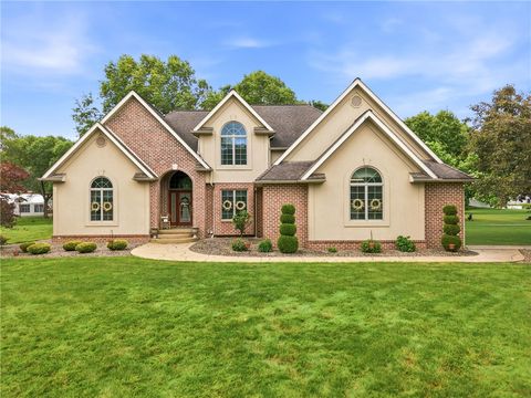 Photo of 982 Lexington Dr, Hermitage, PA 16148 (MLS # 1760254)