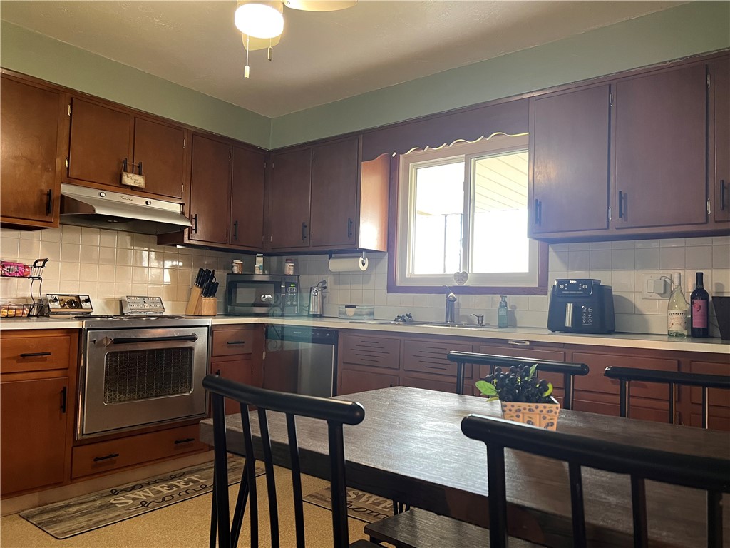 341 W 1st Ave, Latrobe, Pennsylvania image 3