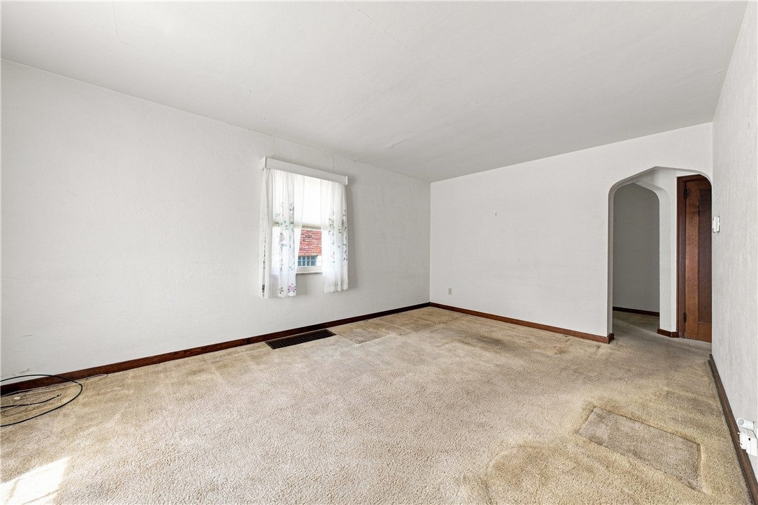 233 Adeline Ave
