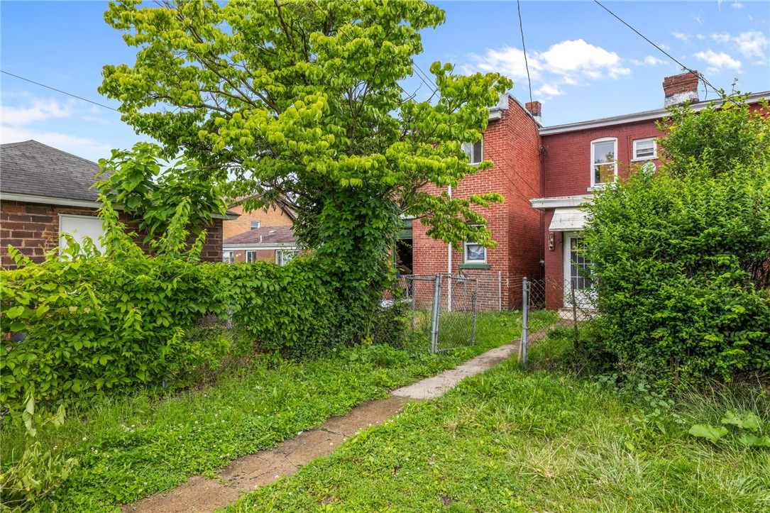 McKees Rocks, Pennsylvania 15136, United States, 2 Bedrooms Bedrooms, ,1 BathroomBathrooms,Residential,Active,143828