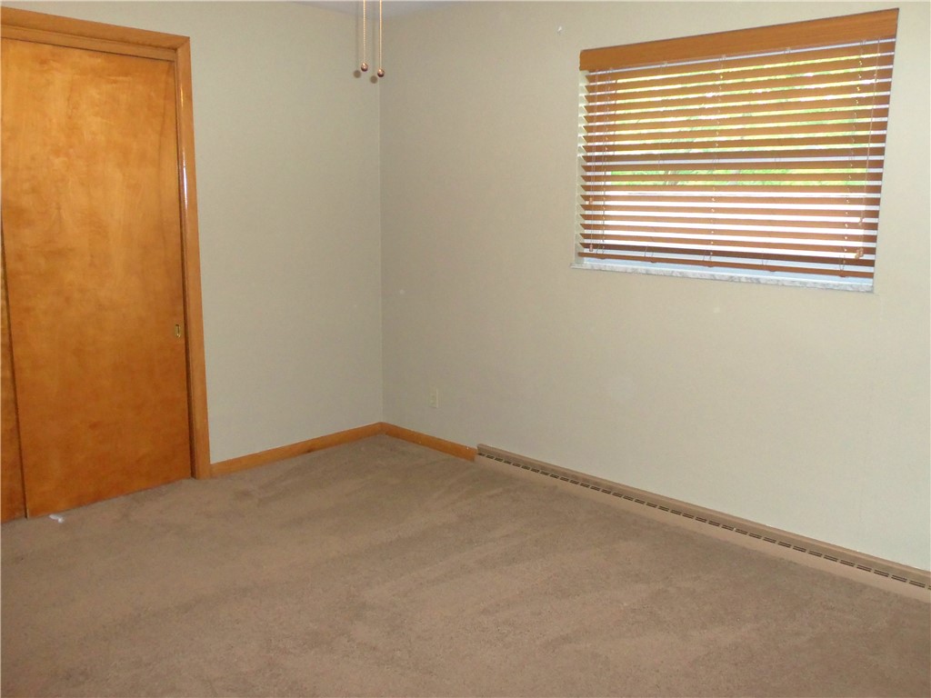 Smith, Pennsylvania 15021, United States, 3 Bedrooms Bedrooms, ,2 BathroomsBathrooms,Residential,Pending,155155