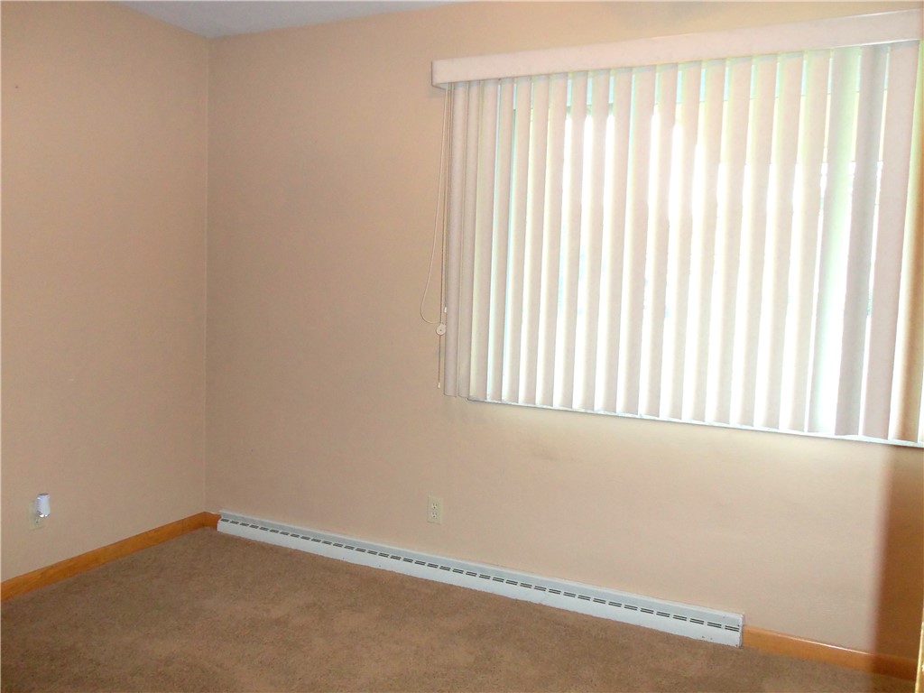 Smith, Pennsylvania 15021, United States, 3 Bedrooms Bedrooms, ,2 BathroomsBathrooms,Residential,Pending,155155