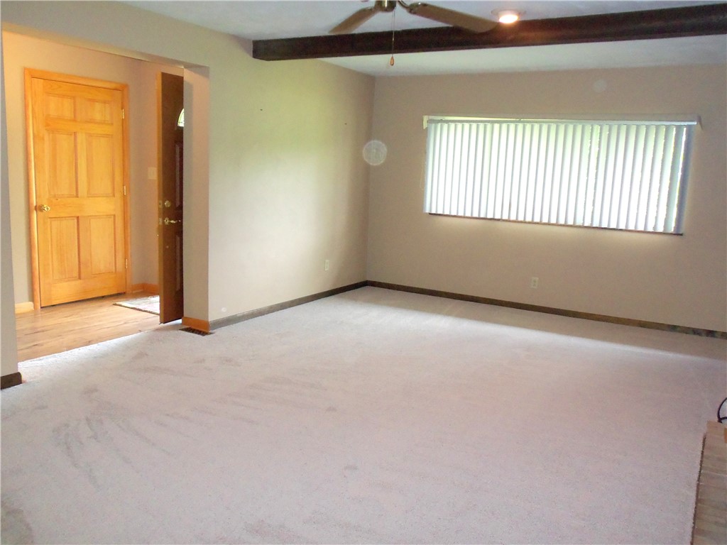 Smith, Pennsylvania 15021, United States, 3 Bedrooms Bedrooms, ,2 BathroomsBathrooms,Residential,Pending,155155