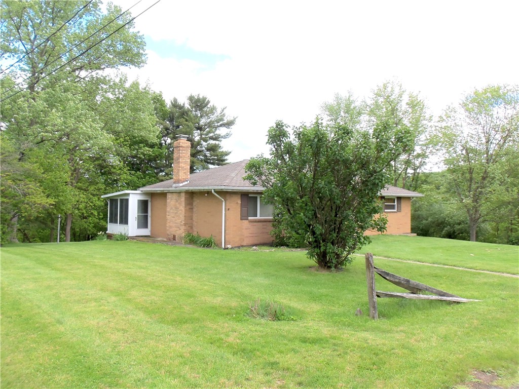 Smith, Pennsylvania 15021, United States, 3 Bedrooms Bedrooms, ,2 BathroomsBathrooms,Residential,Pending,155155