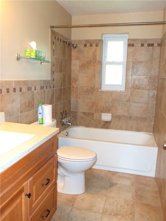 Smith, Pennsylvania 15021, United States, 3 Bedrooms Bedrooms, ,2 BathroomsBathrooms,Residential,Pending,155155