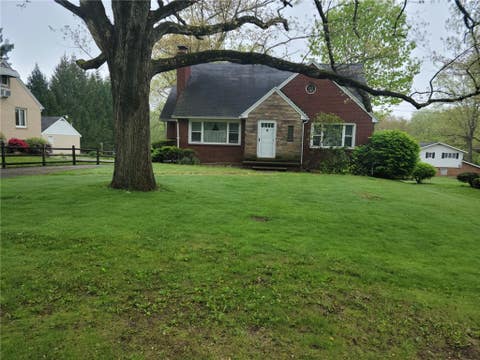 Photo for 1915 Shady Dr