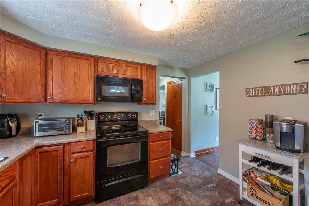 Leechburg Boro, Pennsylvania 15656, United States, 3 Bedrooms Bedrooms, ,2 BathroomsBathrooms,Residential,Pending,127546